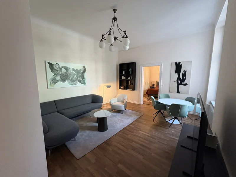 3-Zimmer-Wohnung mit Balkon in Charlottenburg (vollmöbliert) — photo 1